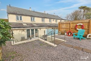 Photo 25- click for photo gallery